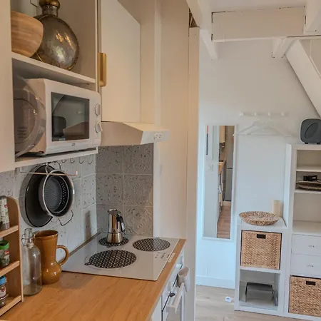 Apartment Charming With Terrace Near The Beaches *
