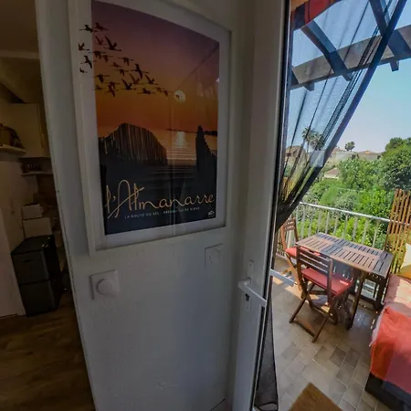 Apartment Charming With Terrace Near The Beaches